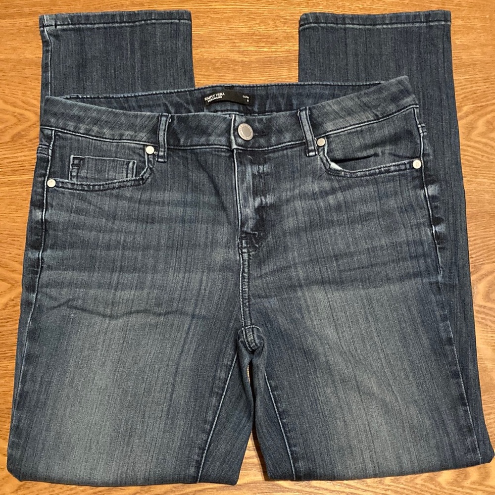 🟧🟧 Simply Vera Vera Wang Women’s Denim Capris (size 8)